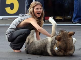 AnnaLynne McCord feet photo thumbnail