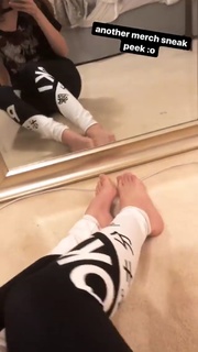 Imane Pokimane Anys feet photo thumbnail