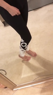 Imane Pokimane Anys feet photo thumbnail