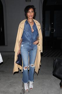 Jada Pinkett Smith feet photo thumbnail