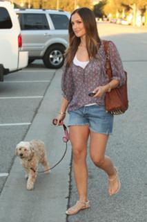 Minka Kelly feet photo thumbnail