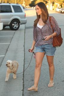 Minka Kelly feet photo thumbnail