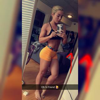 Amanda Saccomanno feet photo thumbnail