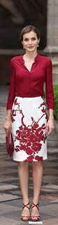 Queen Letizia of Spain feet photo thumbnail