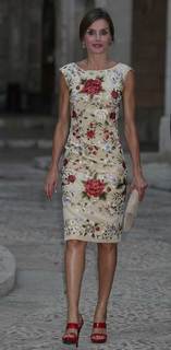 Queen Letizia of Spain feet photo thumbnail
