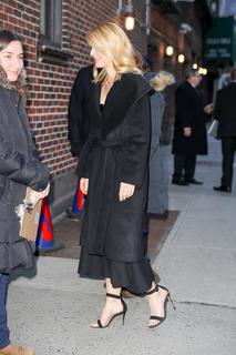 Claire Danes feet photo thumbnail