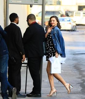 Miranda Kerr feet photo thumbnail