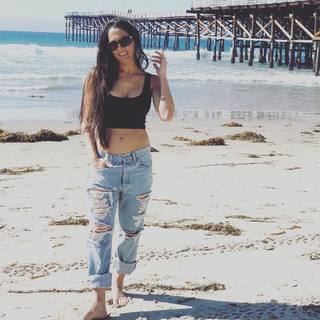 Nikki Garcia feet photo thumbnail