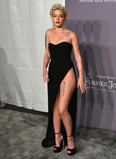 Halsey feet photo thumbnail