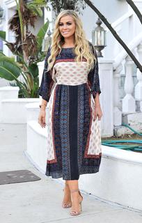 Carmen Electra feet photo thumbnail