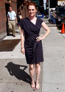 Julianne Moore feet photo thumbnail