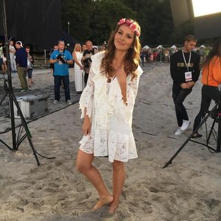 Paulina Sykut feet photo thumbnail