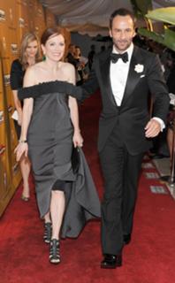 Julianne Moore feet photo thumbnail