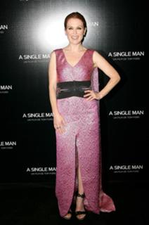 Julianne Moore feet photo thumbnail