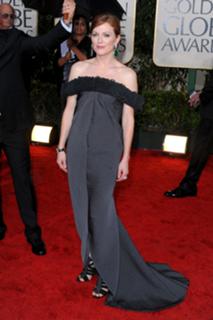 Julianne Moore feet photo thumbnail