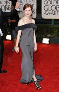 Julianne Moore feet photo thumbnail