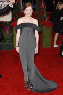 Julianne Moore feet photo thumbnail