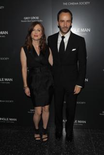 Julianne Moore feet photo thumbnail