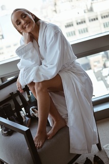 Nastia Liukin feet photo thumbnail