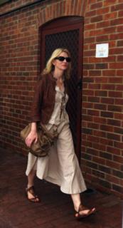 Cate Blanchett feet photo thumbnail