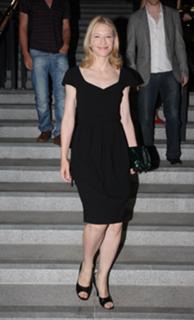 Cate Blanchett feet photo thumbnail