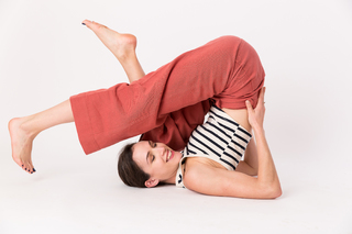 Adriene Mishler feet photo thumbnail
