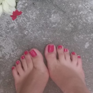 Isa Pes feet photo thumbnail