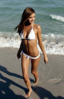 Miranda Kerr feet photo thumbnail