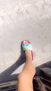 Pia Mia feet photo thumbnail
