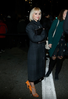 Christina Ricci feet photo thumbnail