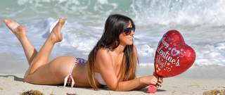 Claudia Romani feet photo thumbnail