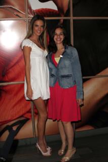 Alessandra Ambrosio feet photo thumbnail