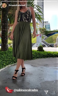 Lívia Andrade feet photo thumbnail