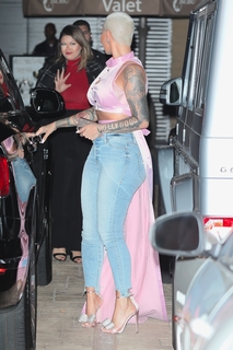Amber Rose feet photo thumbnail