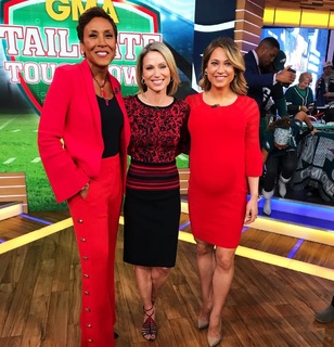 Amy Robach feet photo thumbnail