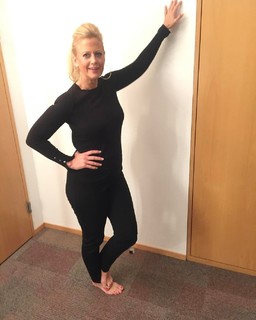 Barbara Schöneberger feet photo thumbnail