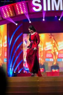 Hansika Motwani feet photo thumbnail