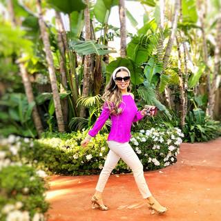 Thalía feet photo thumbnail