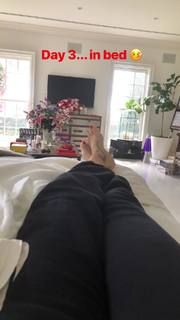 Adriana Lima feet photo thumbnail