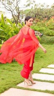 Tamannaah Bhatia feet photo thumbnail