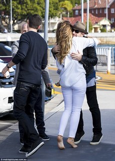 Delta Goodrem feet photo thumbnail