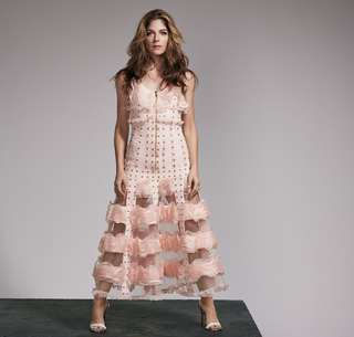 Selma Blair feet photo thumbnail