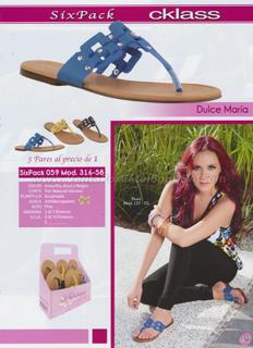 Dulce María feet photo thumbnail