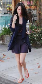 Megan Fox feet photo thumbnail