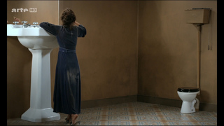 Sophie Marceau feet photo thumbnail