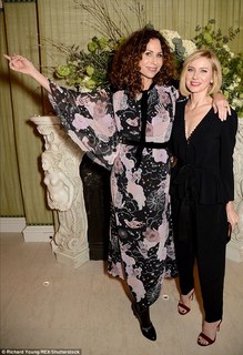Naomi Watts feet photo thumbnail