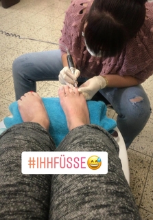 Daniela Katzenberger feet photo thumbnail