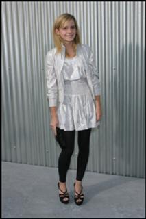 Emma Watson feet photo thumbnail