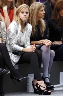 Emma Watson feet photo thumbnail