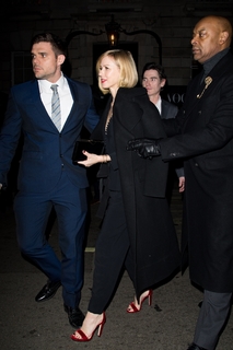 Naomi Watts feet photo thumbnail